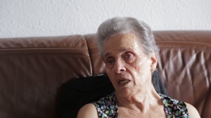 DIEZ Y NUEVE. AUTORRETRATO CON HERIDA